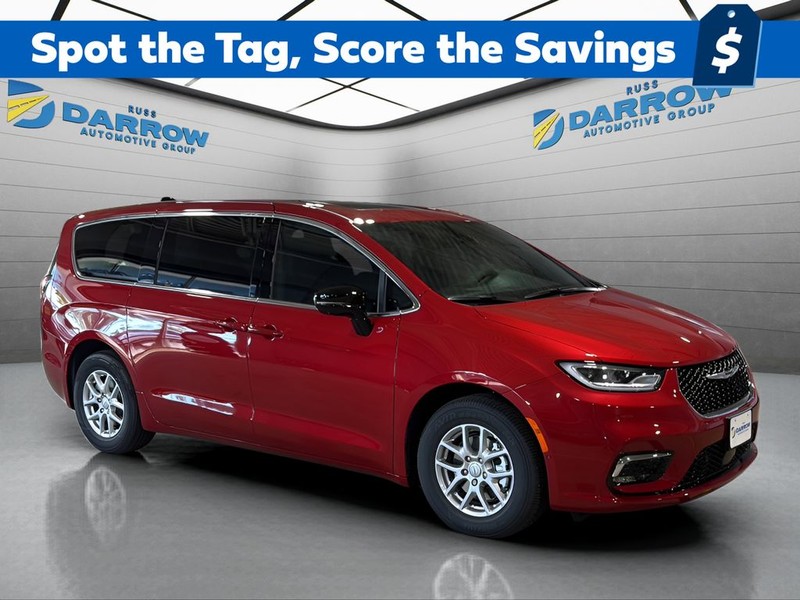 Chrysler Pacifica Vehicle Full-screen Gallery Image 7