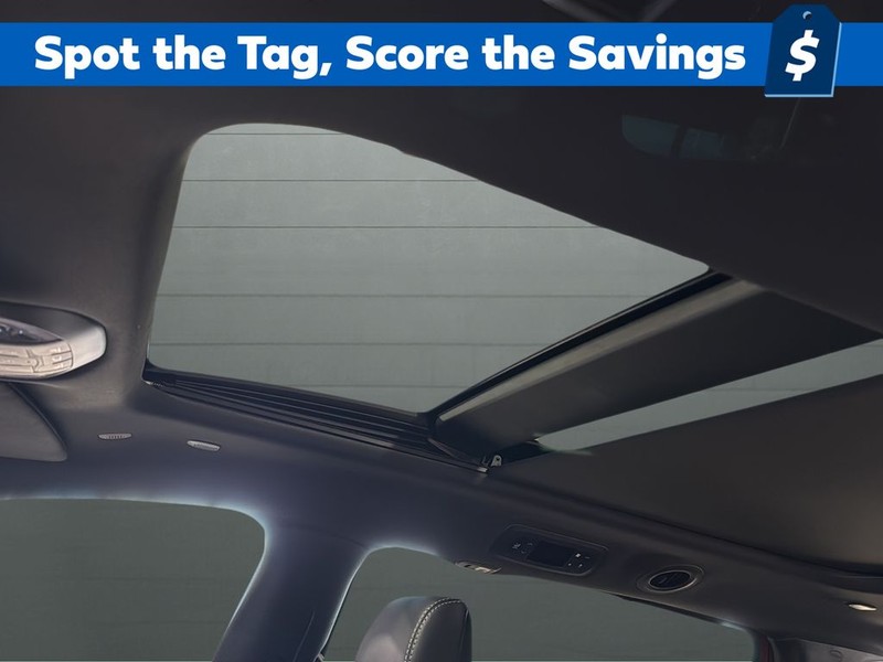 Chrysler Pacifica Vehicle Full-screen Gallery Image 16