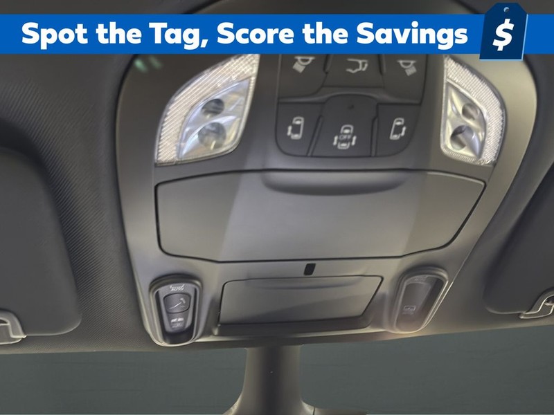 Chrysler Pacifica Vehicle Full-screen Gallery Image 22