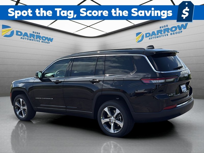 Jeep Grand Cherokee L Vehicle Full-screen Gallery Image 3