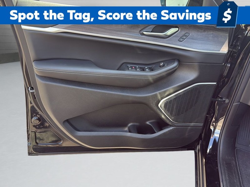 Jeep Grand Cherokee L Vehicle Full-screen Gallery Image 11