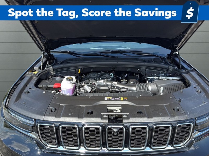 Jeep Grand Cherokee L Vehicle Full-screen Gallery Image 20