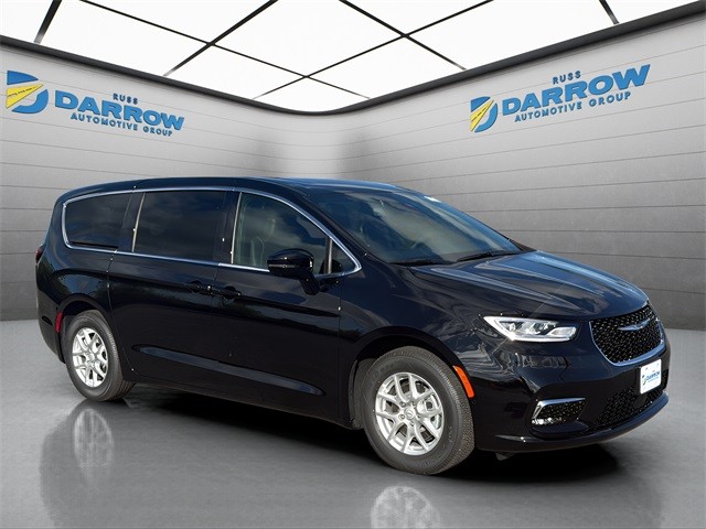 Chrysler Pacifica Vehicle Full-screen Gallery Image 7