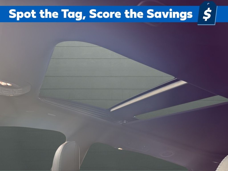 Chrysler Pacifica Vehicle Full-screen Gallery Image 16