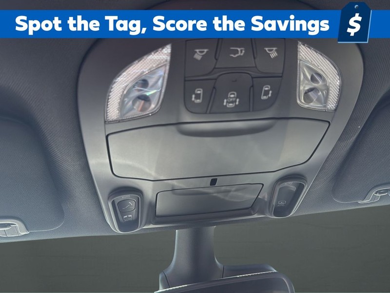 Chrysler Pacifica Vehicle Full-screen Gallery Image 22