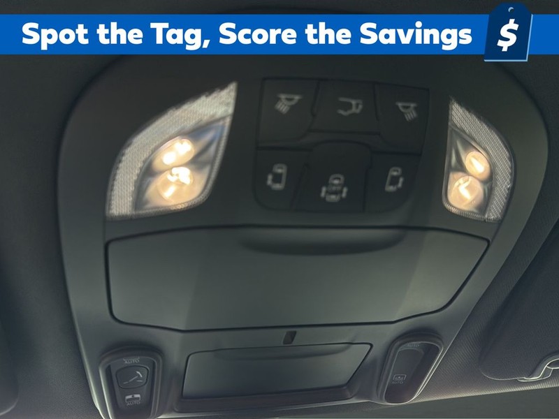 Chrysler Pacifica Vehicle Full-screen Gallery Image 22