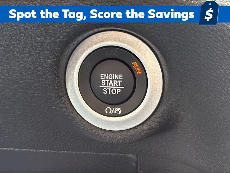 Chrysler Pacifica Vehicle Full-screen Gallery Image 23