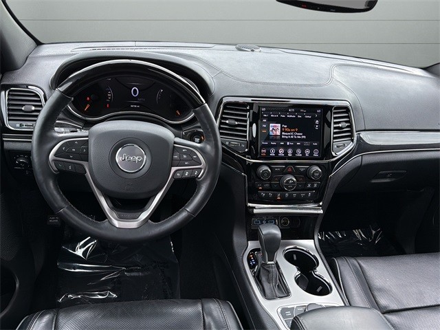 Jeep Grand Cherokee Vehicle Full-screen Gallery Image 12