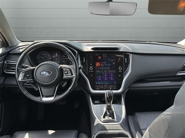 Subaru Outback Vehicle Full-screen Gallery Image 12