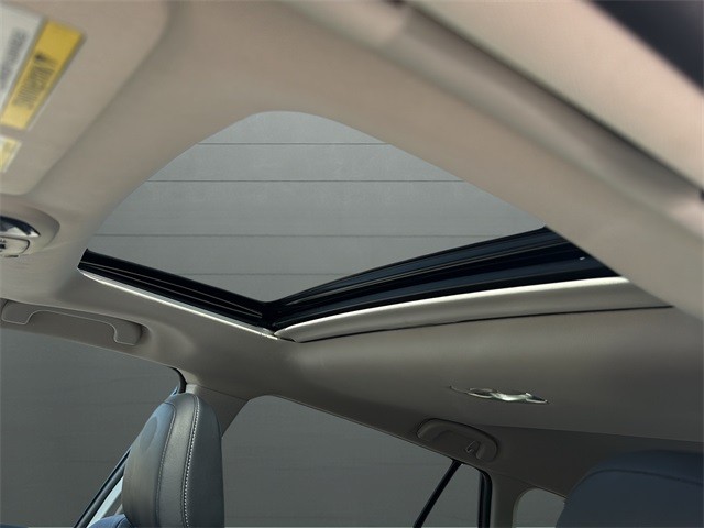 Subaru Outback Vehicle Full-screen Gallery Image 16