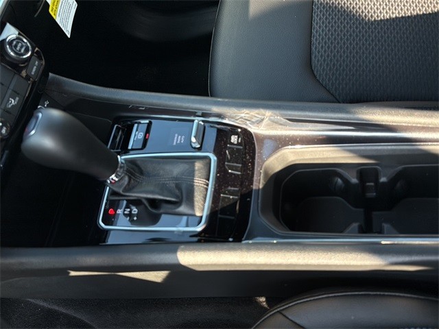 Jeep Compass Vehicle Full-screen Gallery Image 20