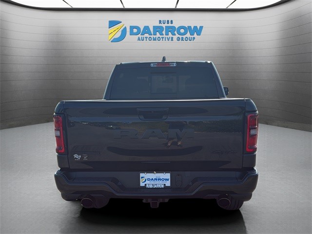 Ram 1500 Vehicle Full-screen Gallery Image 4