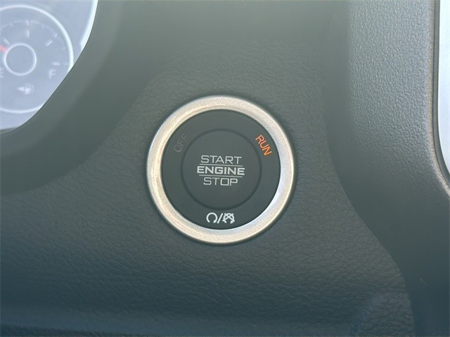 Ram 1500 Vehicle Full-screen Gallery Image 22