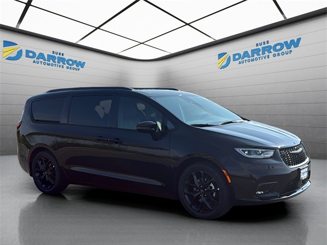 Chrysler Pacifica Vehicle Full-screen Gallery Image 7