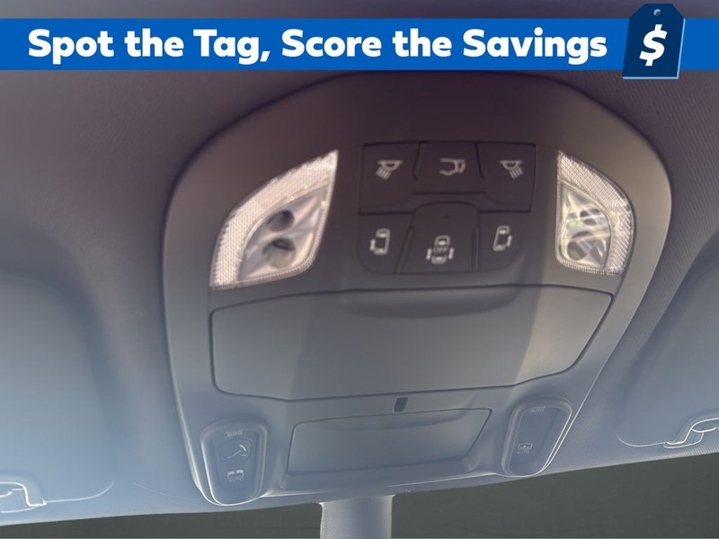 Chrysler Pacifica Vehicle Full-screen Gallery Image 22