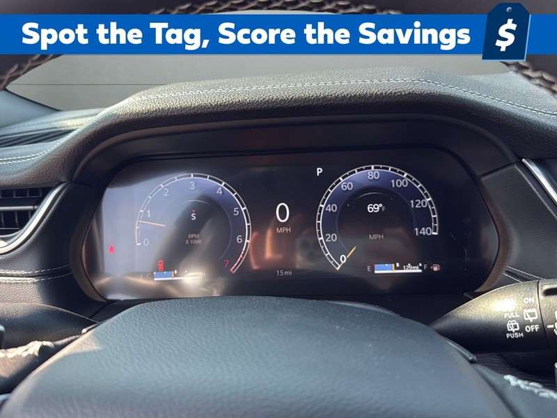 Jeep Grand Cherokee Vehicle Full-screen Gallery Image 13