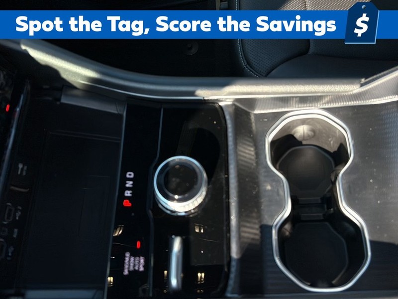 Jeep Grand Cherokee Vehicle Full-screen Gallery Image 21