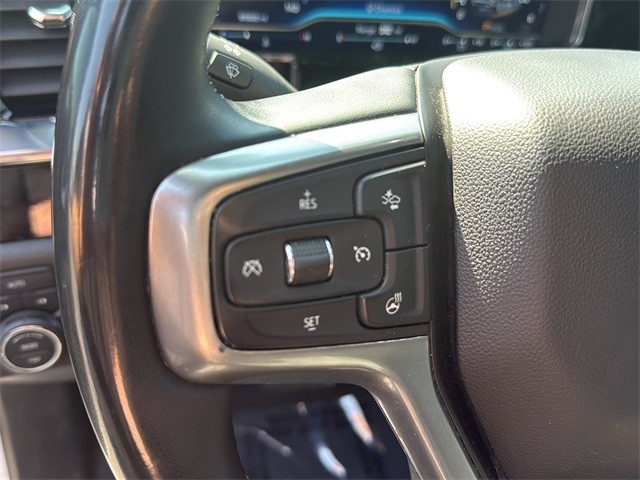 Chevrolet Silverado 1500 Vehicle Full-screen Gallery Image 9