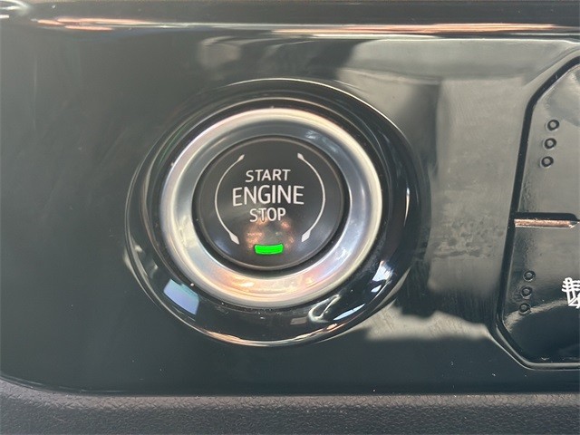 Chevrolet Silverado 1500 Vehicle Full-screen Gallery Image 22