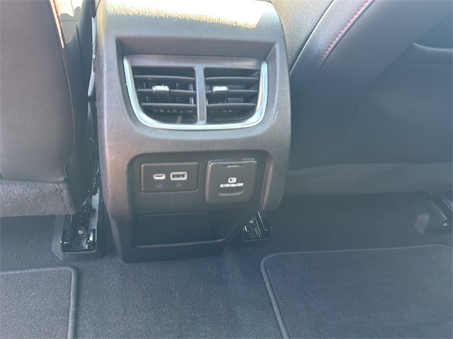 Chevrolet Blazer Vehicle Full-screen Gallery Image 18