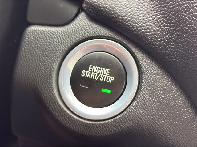 Chevrolet Equinox Vehicle Full-screen Gallery Image 25