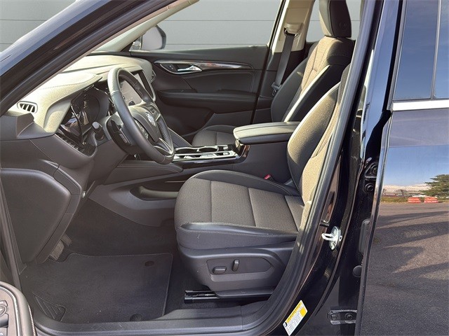 Buick Envision Vehicle Full-screen Gallery Image 10