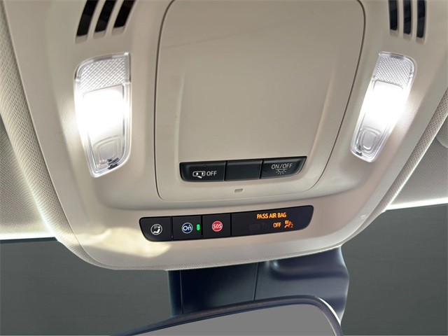 Buick Envision Vehicle Full-screen Gallery Image 22