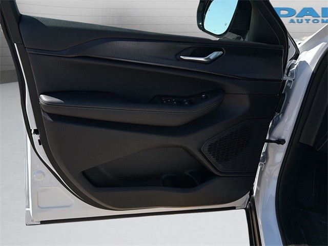 Jeep Grand Cherokee Vehicle Full-screen Gallery Image 10