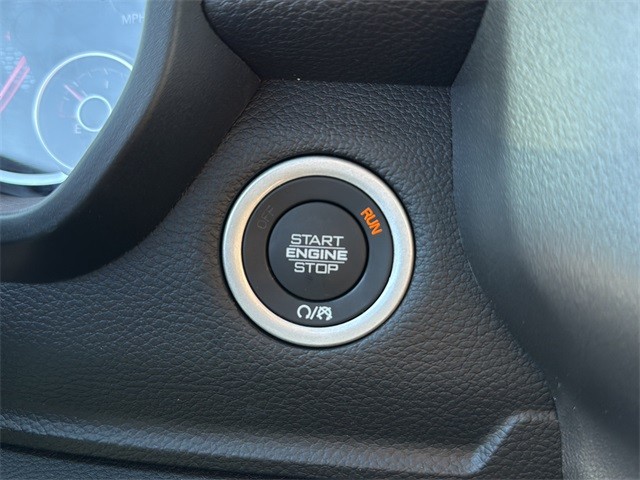 Ram 1500 Vehicle Full-screen Gallery Image 23