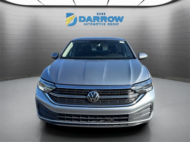Volkswagen Jetta Vehicle Full-screen Gallery Image 7