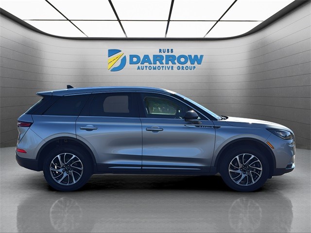 Lincoln Corsair Vehicle Full-screen Gallery Image 6