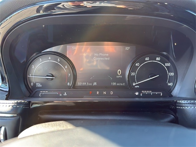 Lincoln Corsair Vehicle Full-screen Gallery Image 13