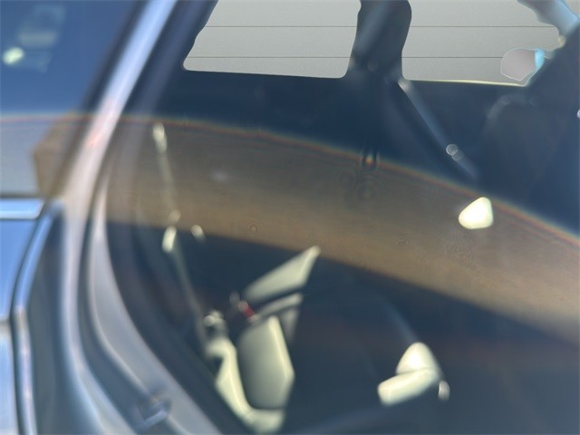 Lincoln Corsair Vehicle Full-screen Gallery Image 14