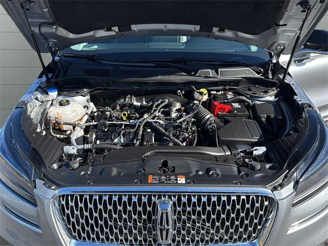 Lincoln Corsair Vehicle Full-screen Gallery Image 18