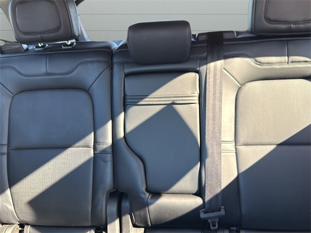 Lincoln Corsair Vehicle Full-screen Gallery Image 26