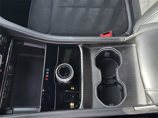 Jeep Grand Cherokee Vehicle Full-screen Gallery Image 20