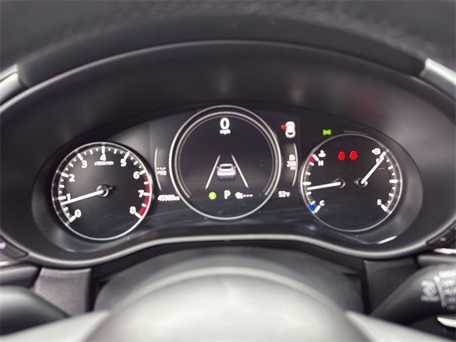 Mazda CX-30 Vehicle Full-screen Gallery Image 13