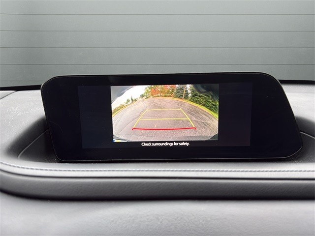 Mazda CX-30 Vehicle Full-screen Gallery Image 22