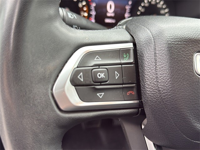 Jeep Compass Vehicle Full-screen Gallery Image 9