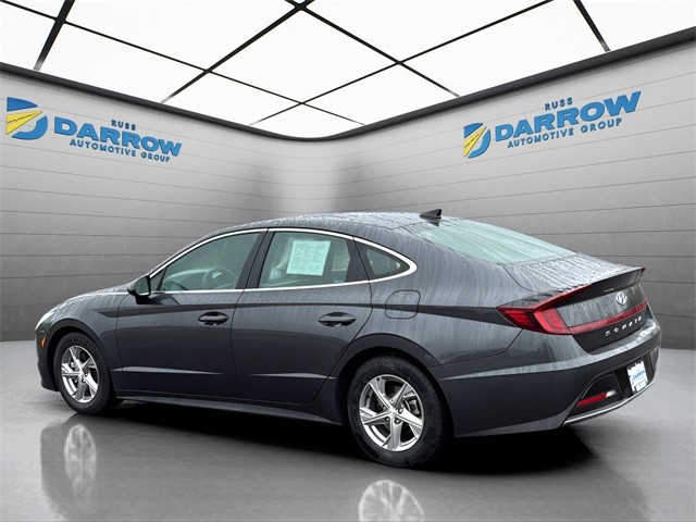 Hyundai Sonata Vehicle Full-screen Gallery Image 3