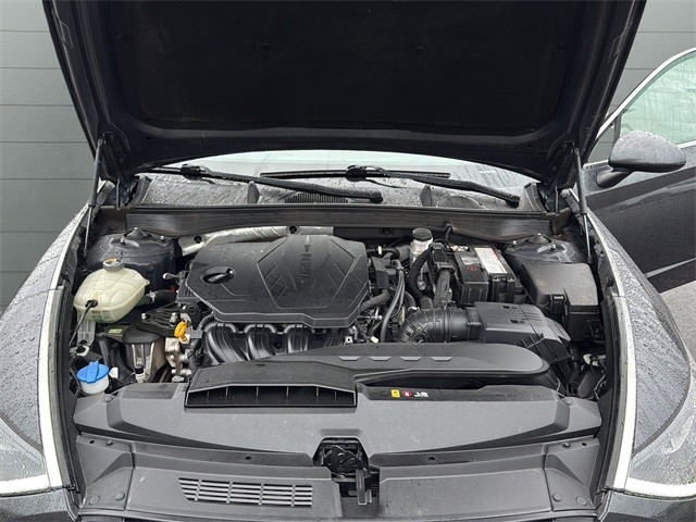 Hyundai Sonata Vehicle Full-screen Gallery Image 18