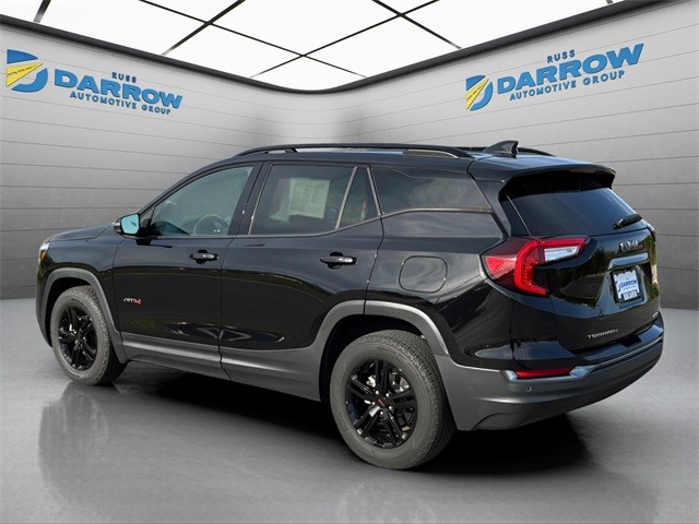 GMC Terrain Vehicle Full-screen Gallery Image 3
