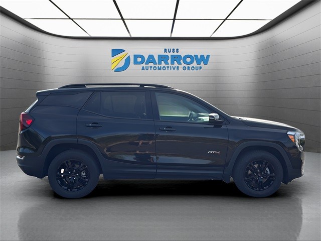 GMC Terrain Vehicle Full-screen Gallery Image 6