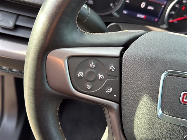 GMC Terrain Vehicle Full-screen Gallery Image 9