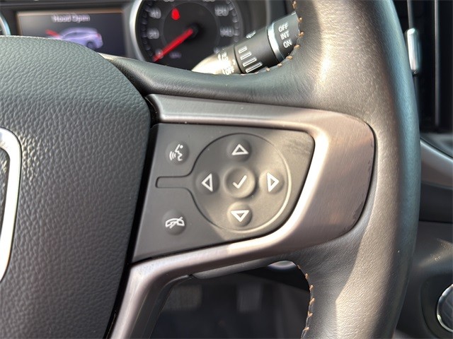 GMC Terrain Vehicle Full-screen Gallery Image 18