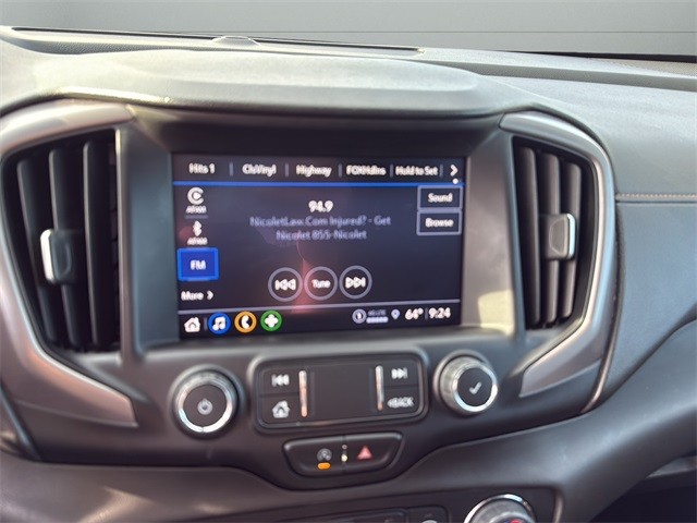 GMC Terrain Vehicle Full-screen Gallery Image 20