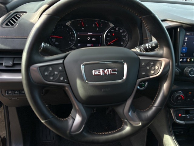 GMC Terrain Vehicle Full-screen Gallery Image 25