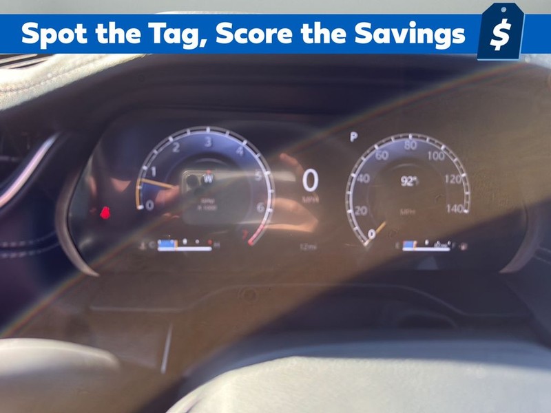 Jeep Grand Cherokee Vehicle Full-screen Gallery Image 13