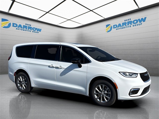 Chrysler Pacifica Vehicle Full-screen Gallery Image 7
