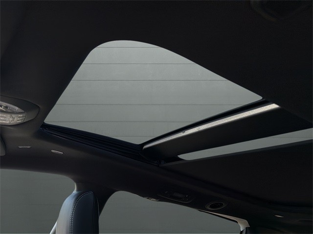 Chrysler Pacifica Vehicle Full-screen Gallery Image 16